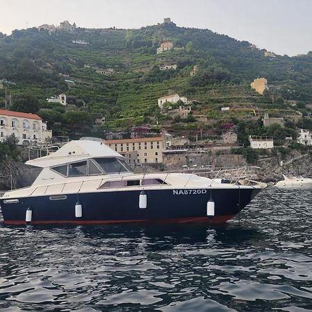Salerno Yacht Hotell Exteriör bild
