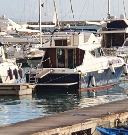 Salerno Yacht Hotell Exteriör bild