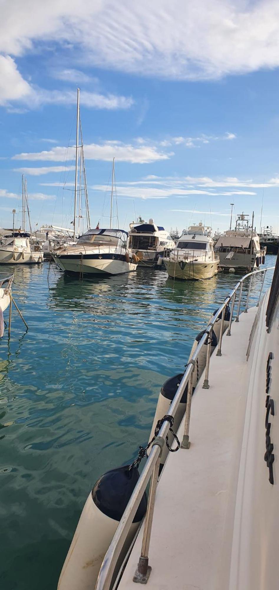 Salerno Yacht Hotell Rum bild